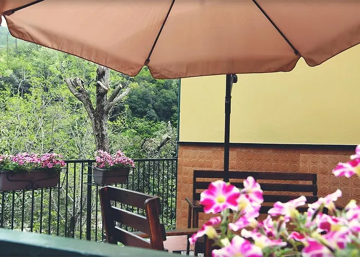 Pineta Del Borgo Otel *